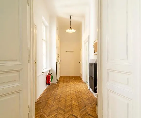 Apartment Josef's I Urban Classic I 03 *