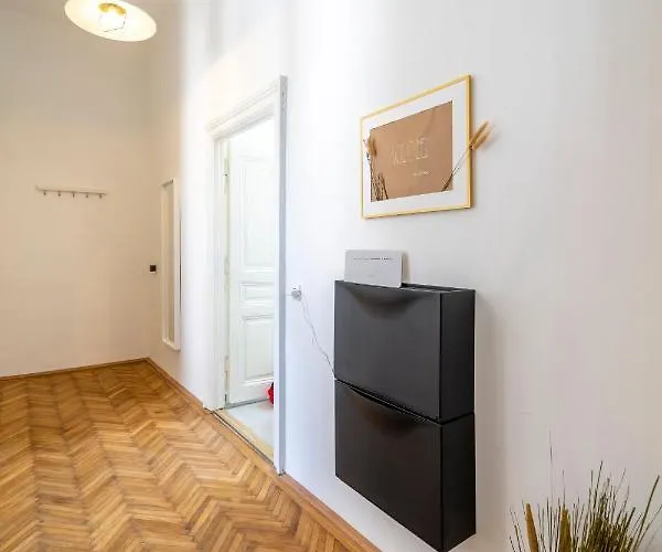 Apartment Josef's I Urban Classic I 03 Vienna